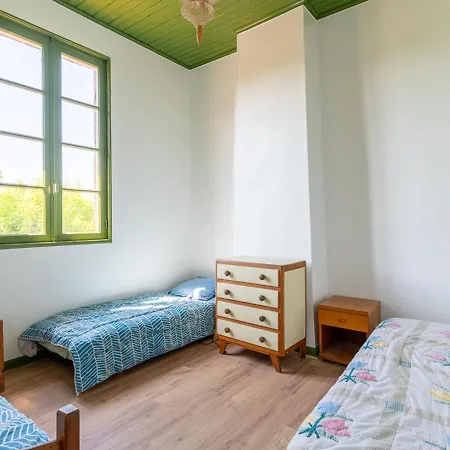 Vakantiehuis Maison Familiale, 15 Pers., Jardin Prive, Proche Centre Et Lac, A 25 Min De L'ocean - Fr-1-319-472 *